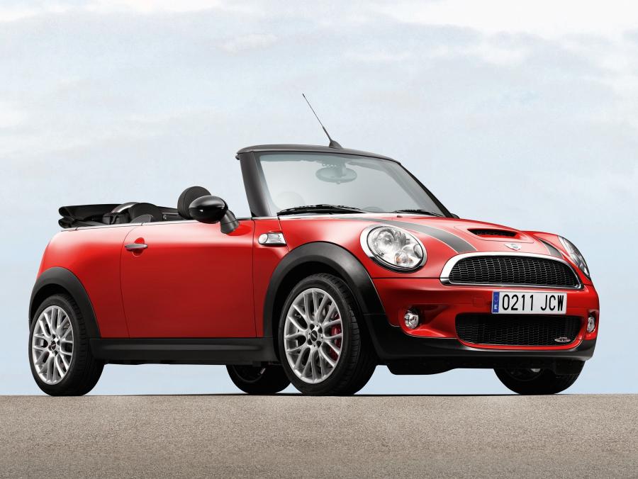  Mini Cooper JCW Cabrio 2009 года  (фото 8 из 40)